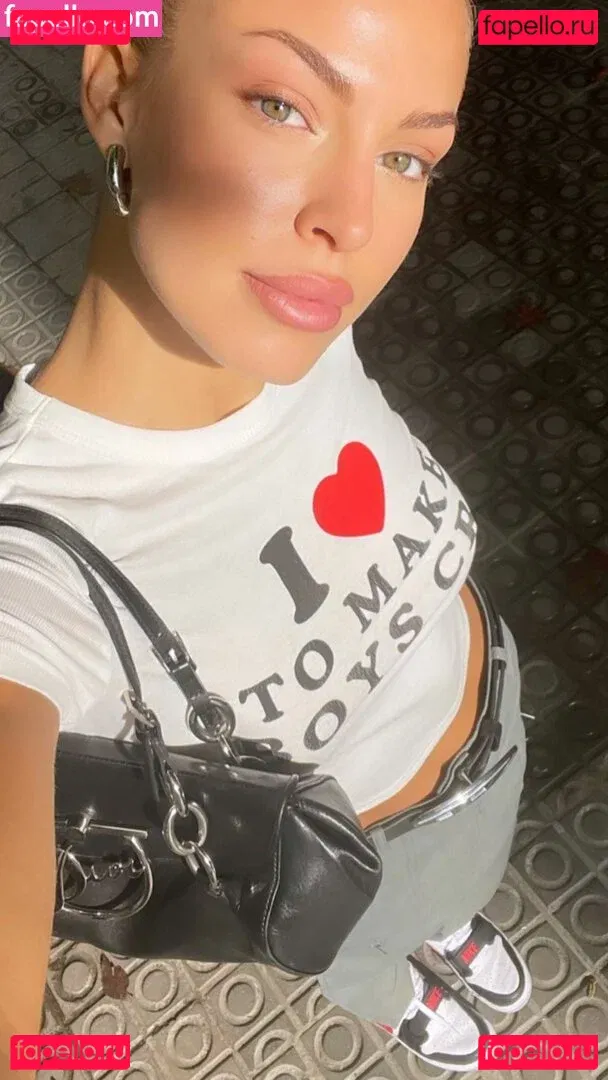 GUAZA Onlyfans Photo Gallery 