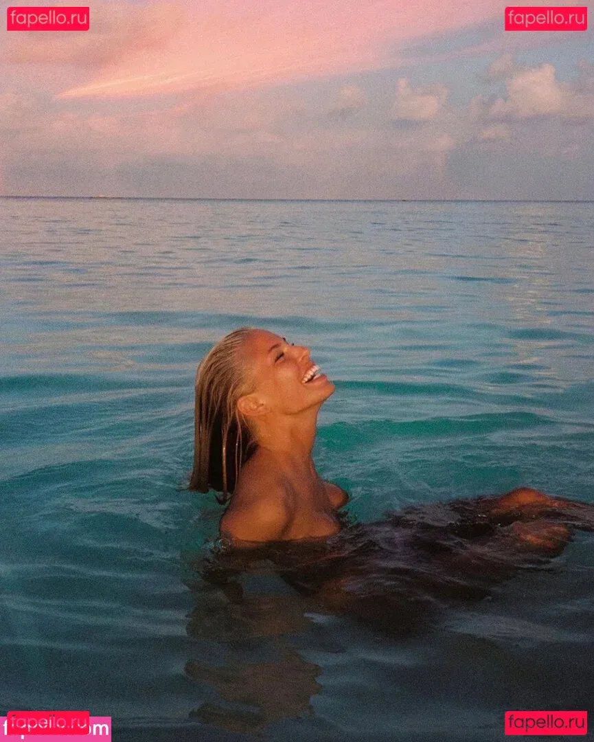 GUAZA Onlyfans Photo Gallery 