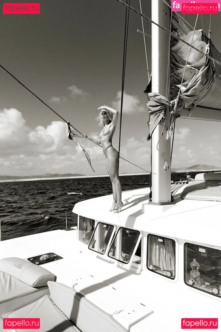 GUAZA Onlyfans Photo Gallery 