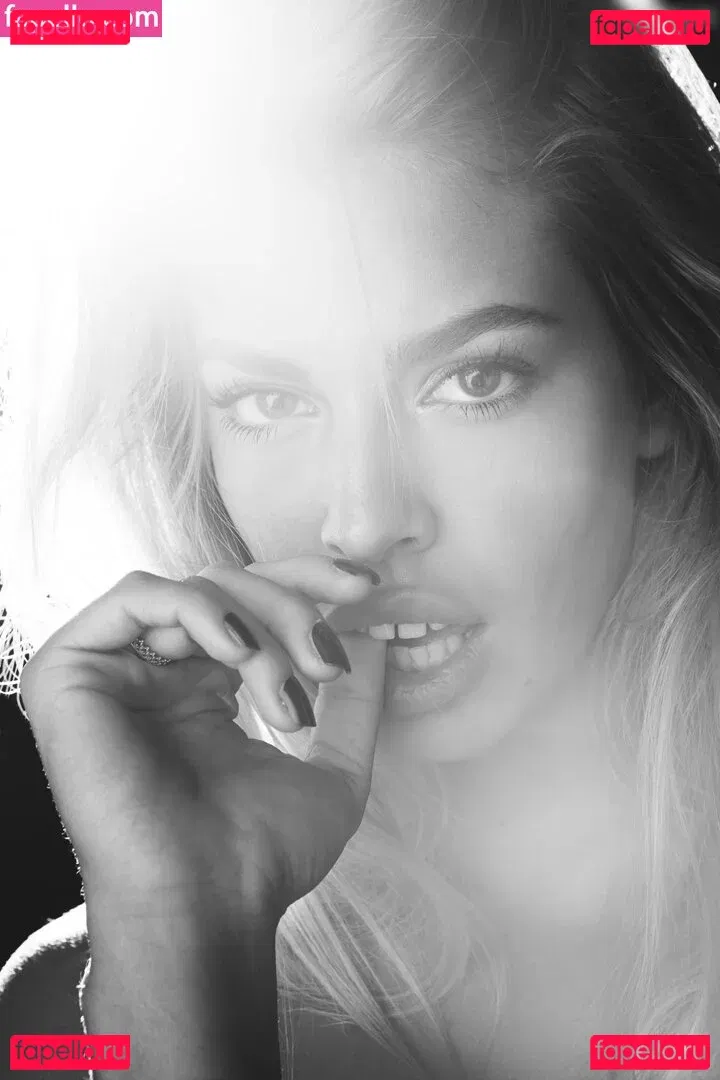 GUAZA Onlyfans Photo Gallery 