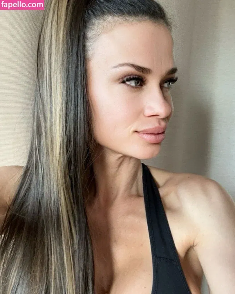 Romi_curly Onlyfans Photo Gallery 