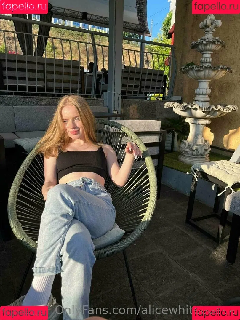 alicewhiteeeeee Onlyfans Photo Gallery 
