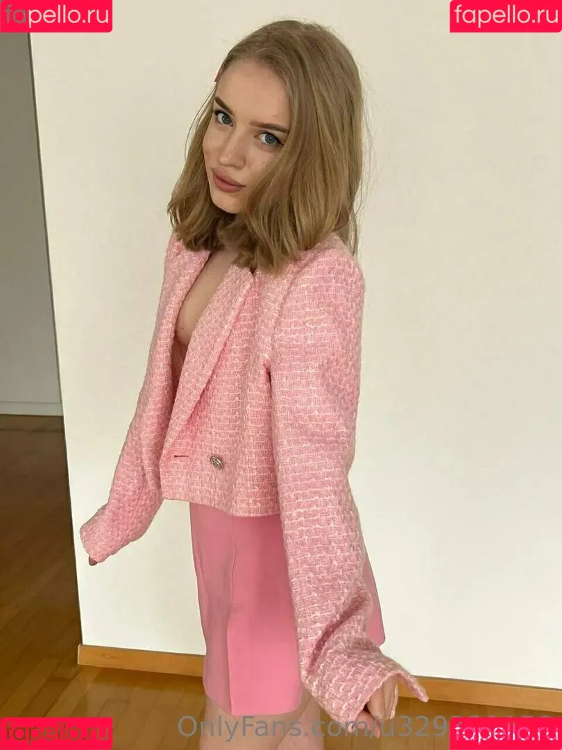 alicewhiteeeeee Onlyfans Photo Gallery 