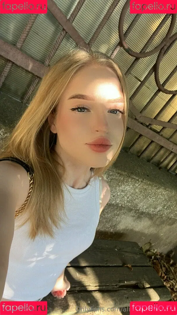 alicewhiteeeeee Onlyfans Photo Gallery 