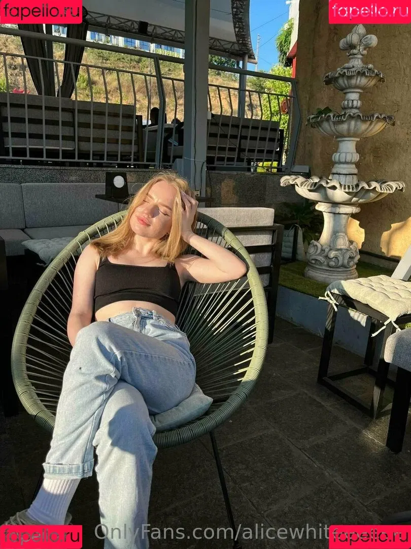 alicewhiteeeeee Onlyfans Photo Gallery 