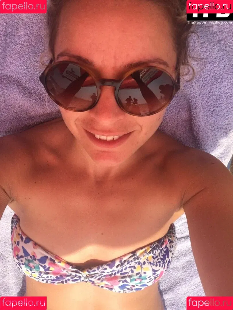 Claire Hutchings Onlyfans Photo Gallery 