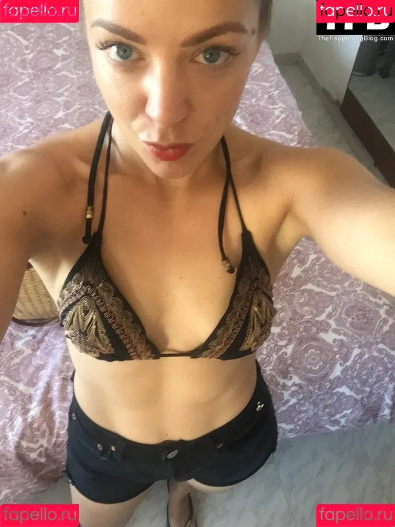 Claire Hutchings Onlyfans Photo Gallery 