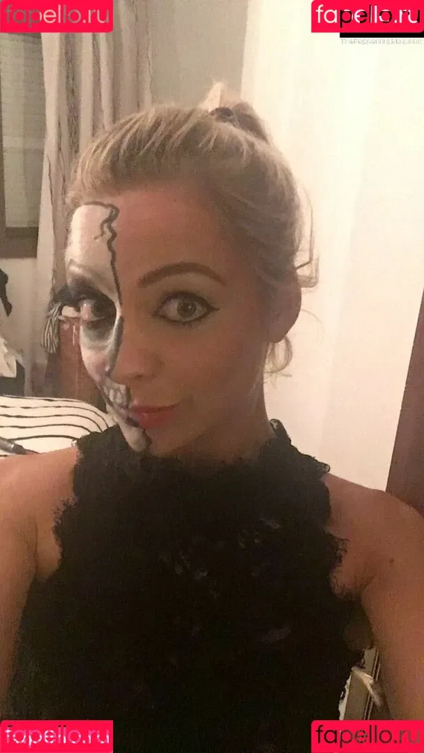 Claire Hutchings Onlyfans Photo Gallery 
