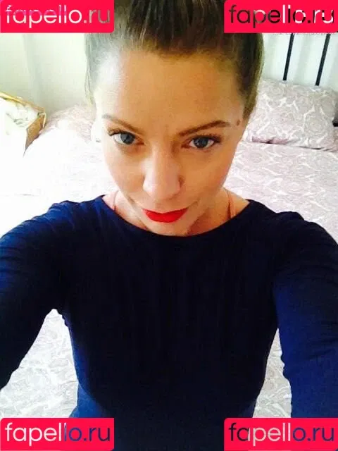 Claire Hutchings Onlyfans Photo Gallery 
