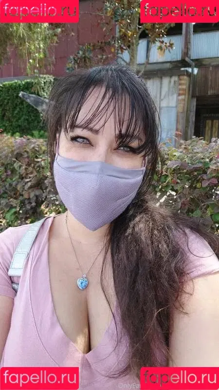 Nummynomnoms Onlyfans Photo Gallery 