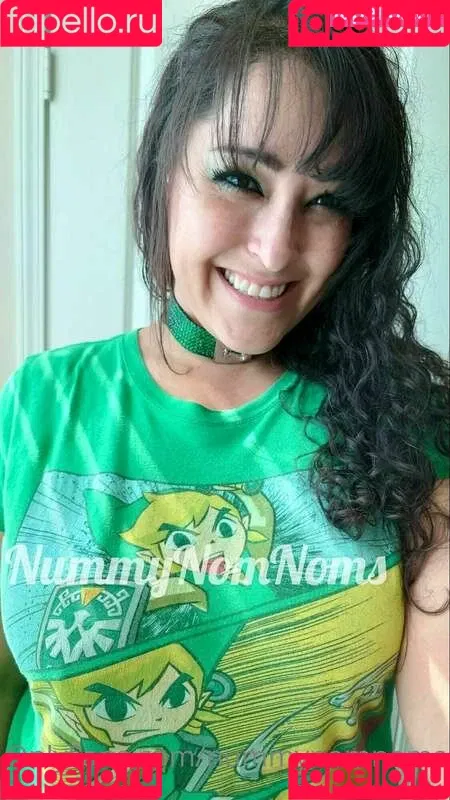 Nummynomnoms Onlyfans Photo Gallery 