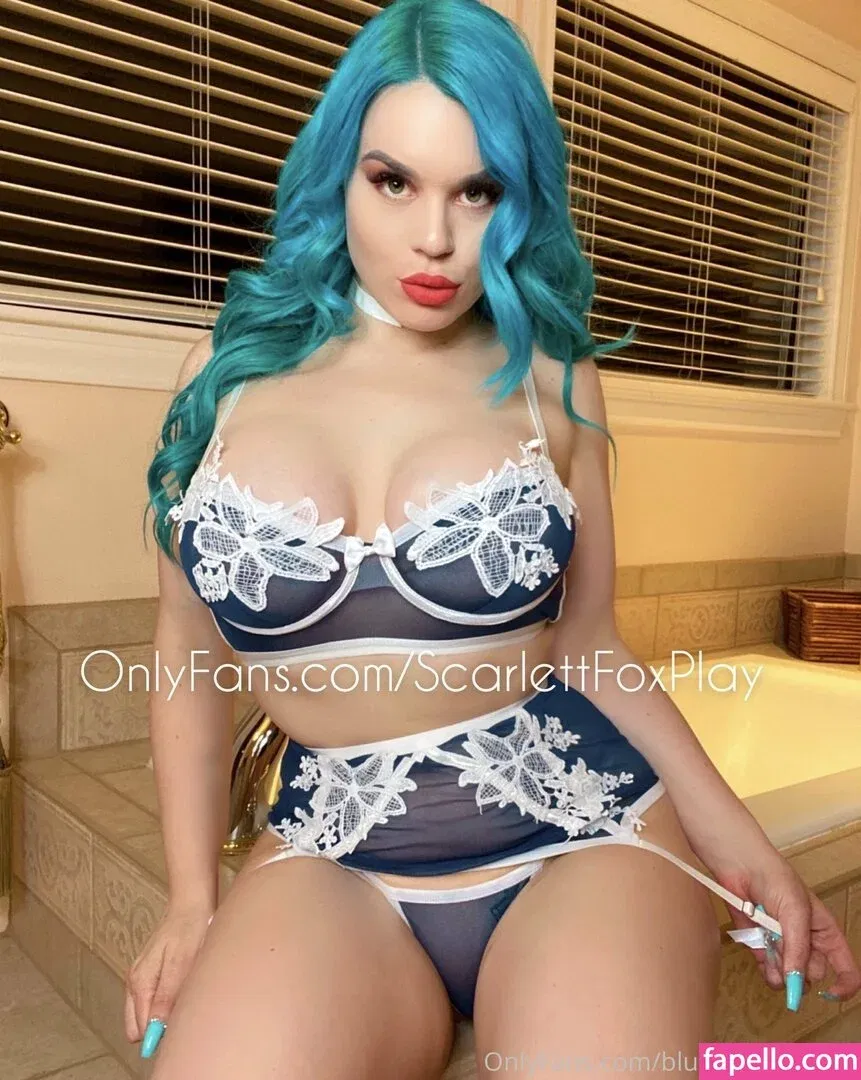 bluehairgoddess Onlyfans Photo Gallery 