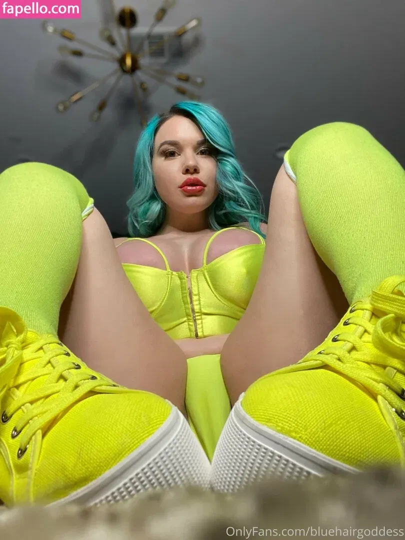 bluehairgoddess Onlyfans Photo Gallery 