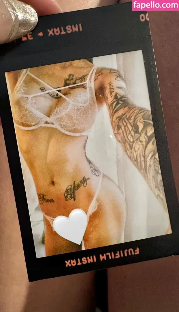 Kaer___99 Kara Onlyfans Photo Gallery 