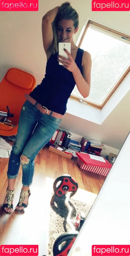 PinaPopp Onlyfans Photo Gallery 