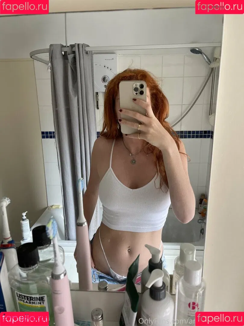 annieecharlotte Onlyfans Photo Gallery 