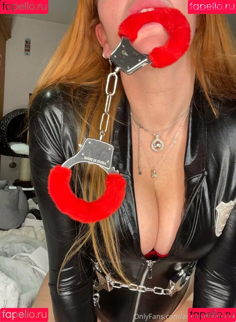 annieecharlotte Onlyfans Photo Gallery 