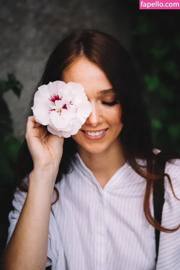 halle_usa22 Onlyfans Photo Gallery 