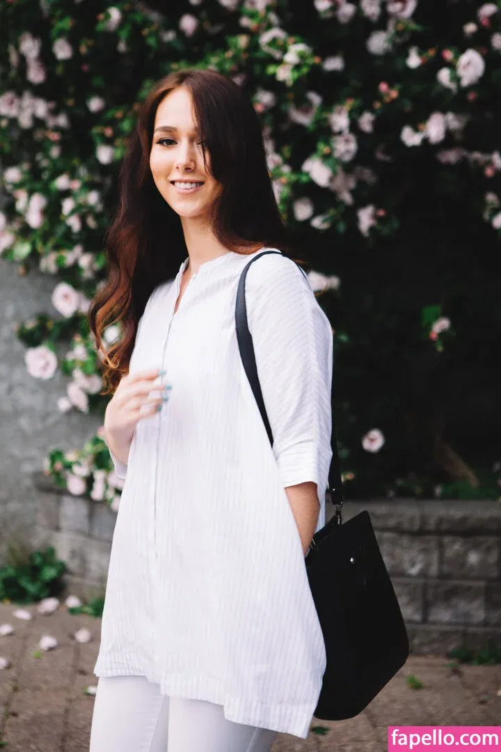 halle_usa22 Onlyfans Photo Gallery 