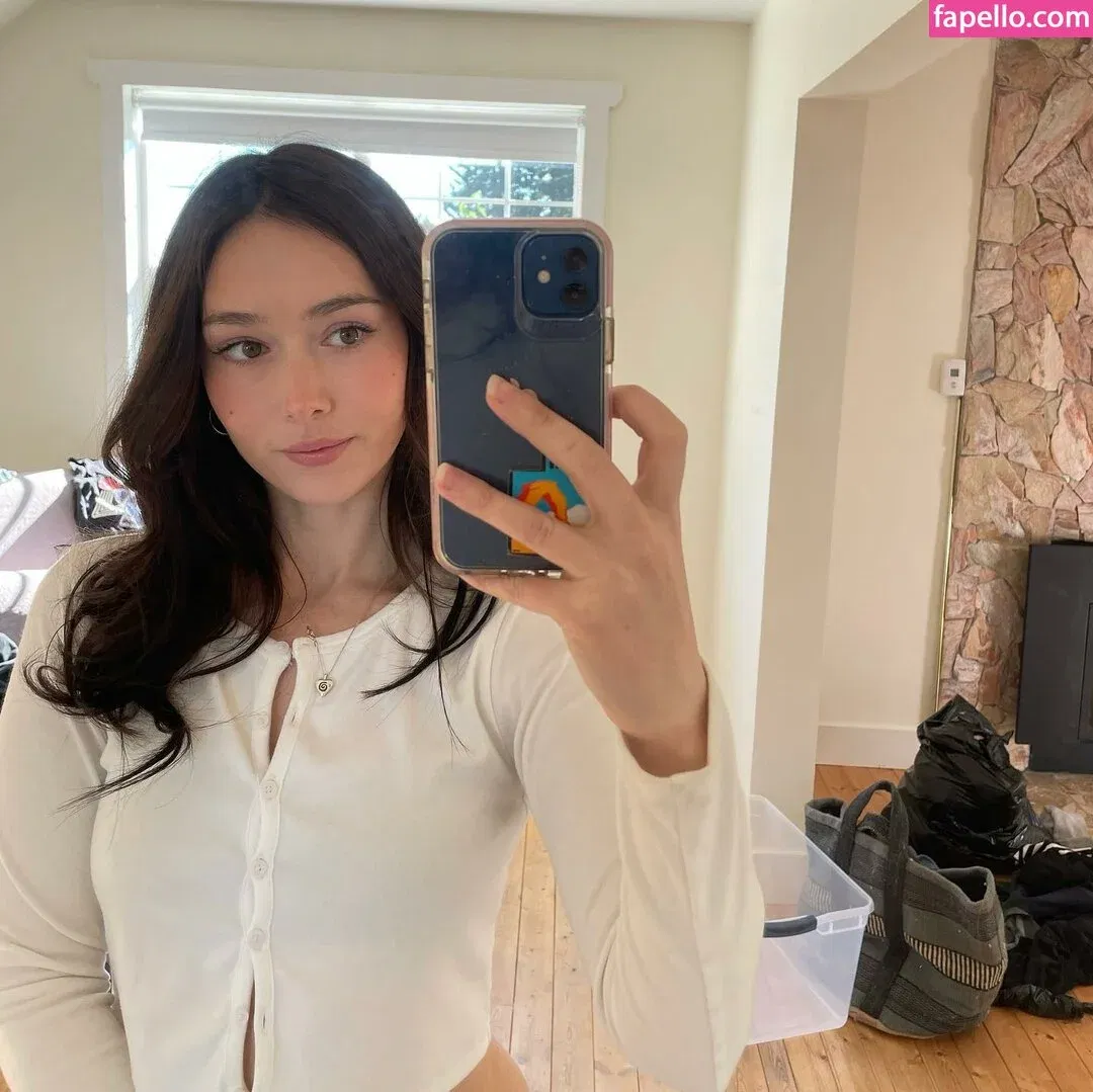 halle_usa22 Onlyfans Photo Gallery 