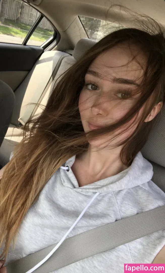 halle_usa22 Onlyfans Photo Gallery 