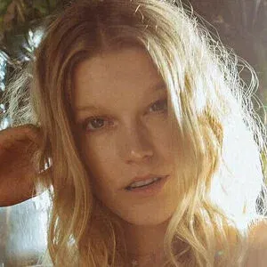 River Johnson Onlyfans Photo Gallery 