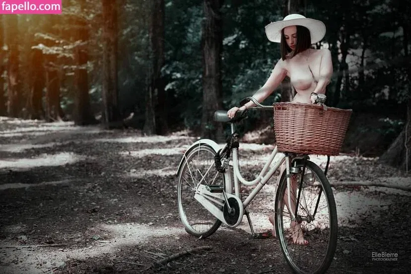 Francesca Mon Cherie Onlyfans Photo Gallery 