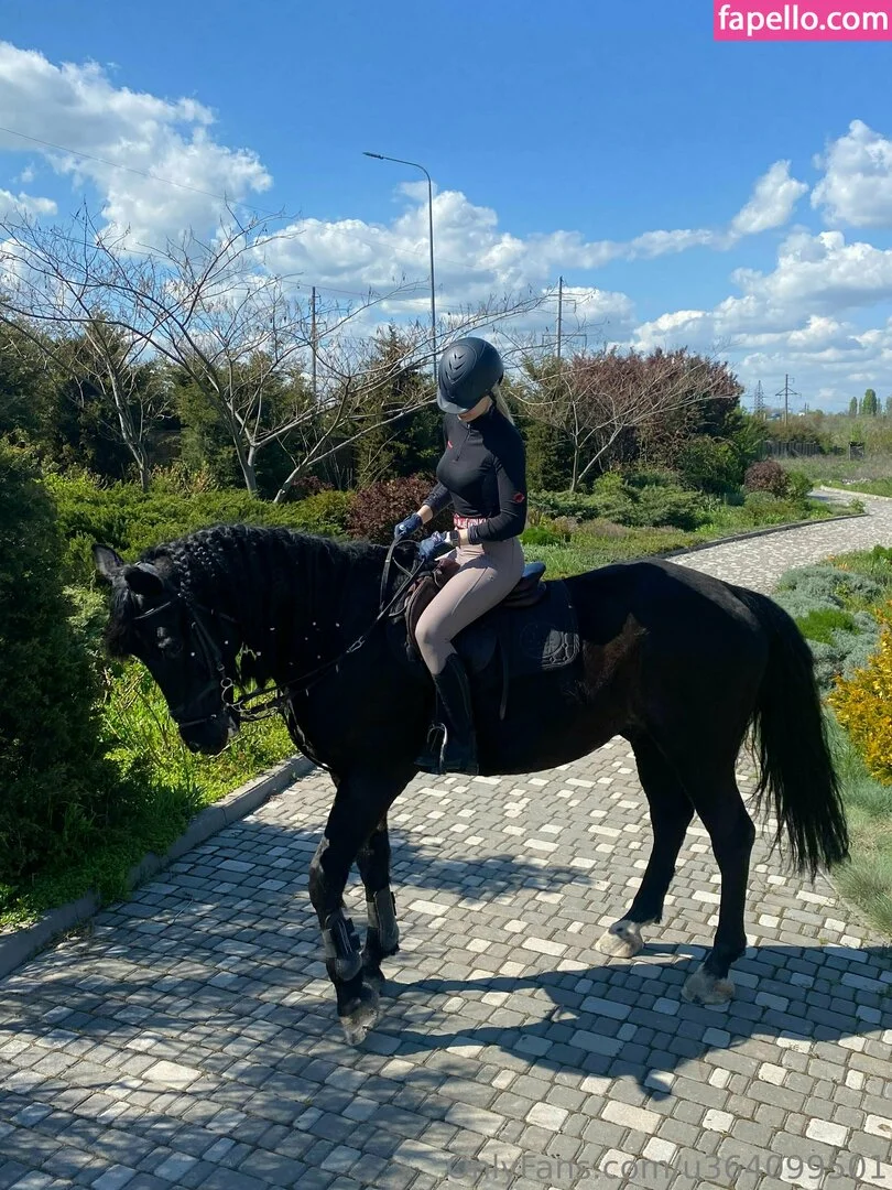 tinyleyla Onlyfans Photo Gallery 