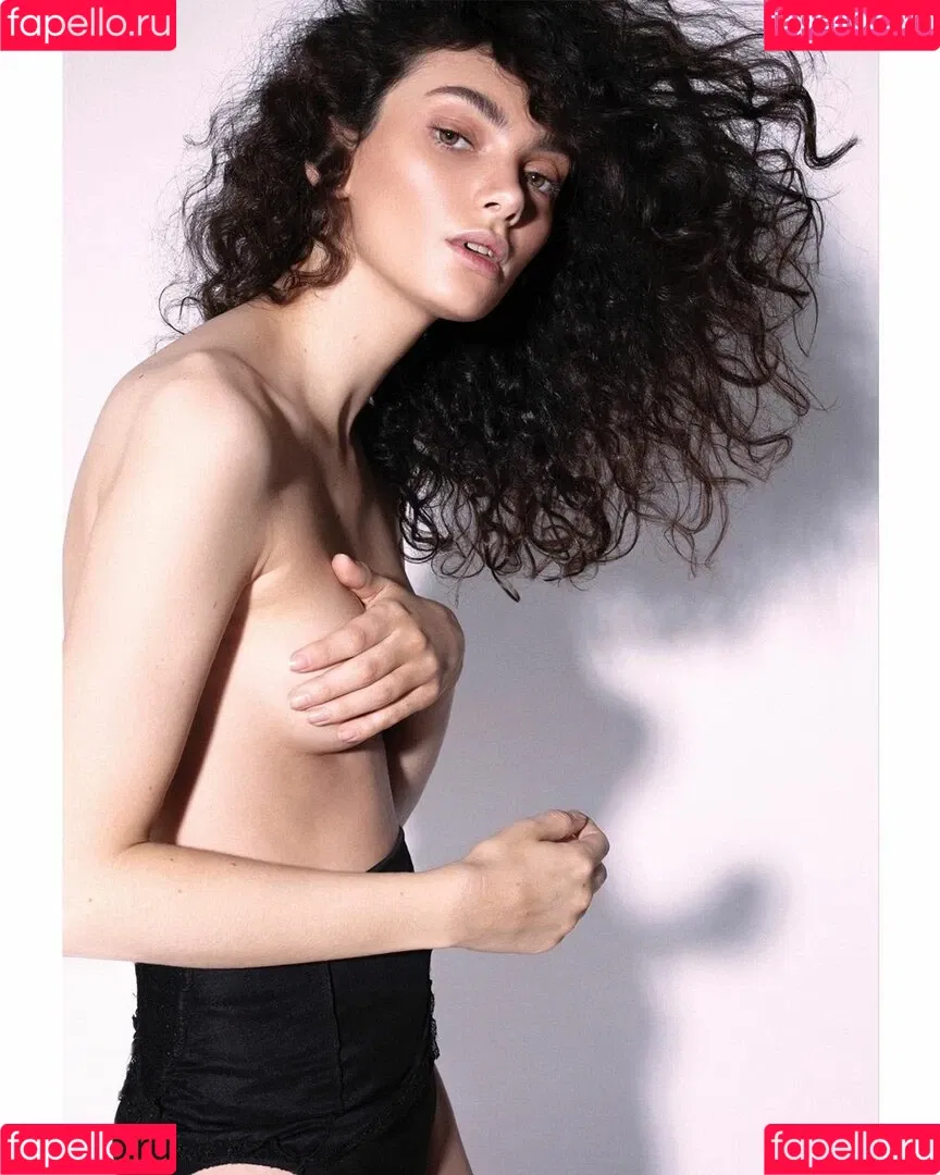 Shani Mor Resnick Onlyfans Photo Gallery 