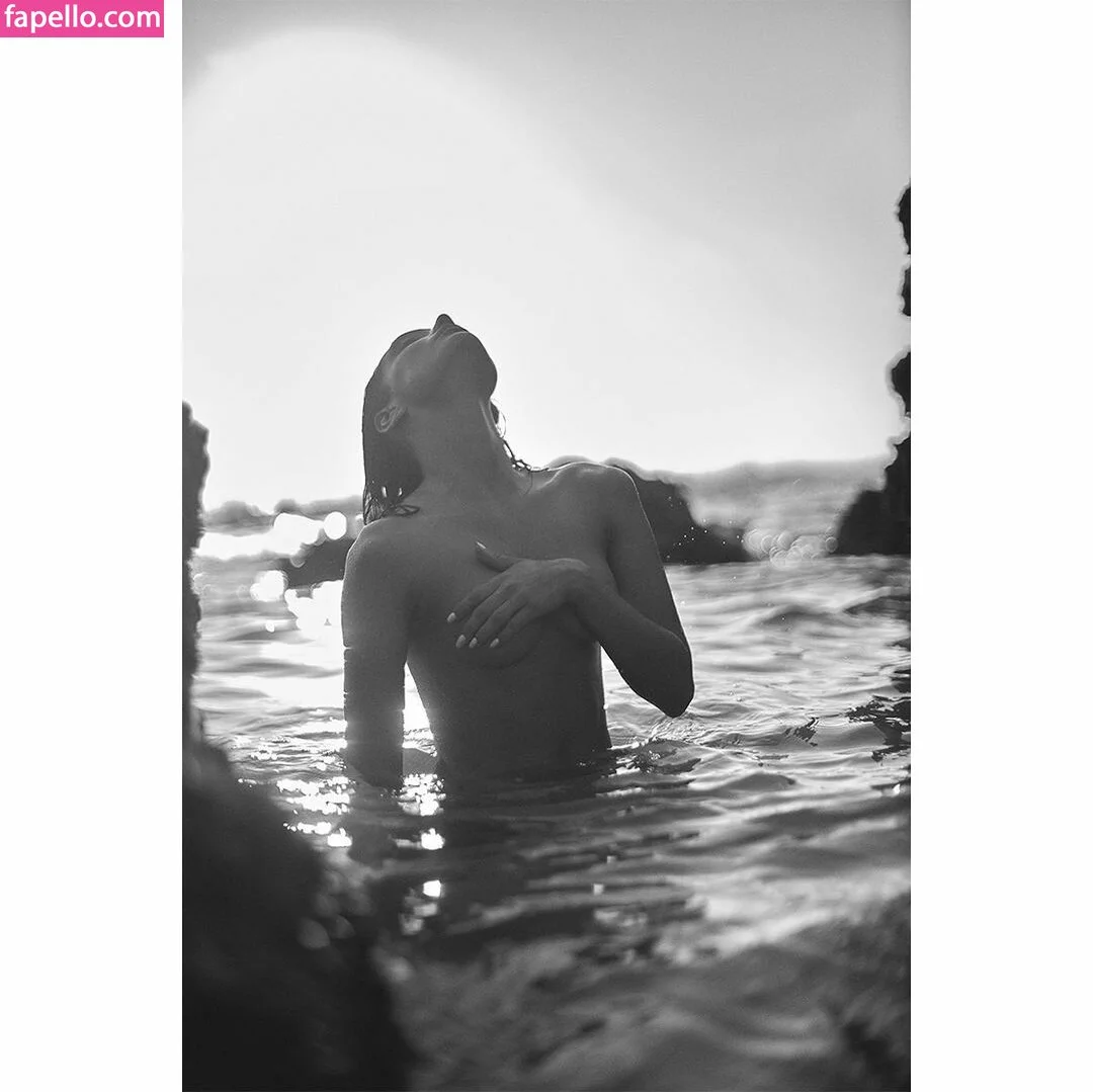 Shani Mor Resnick Onlyfans Photo Gallery 