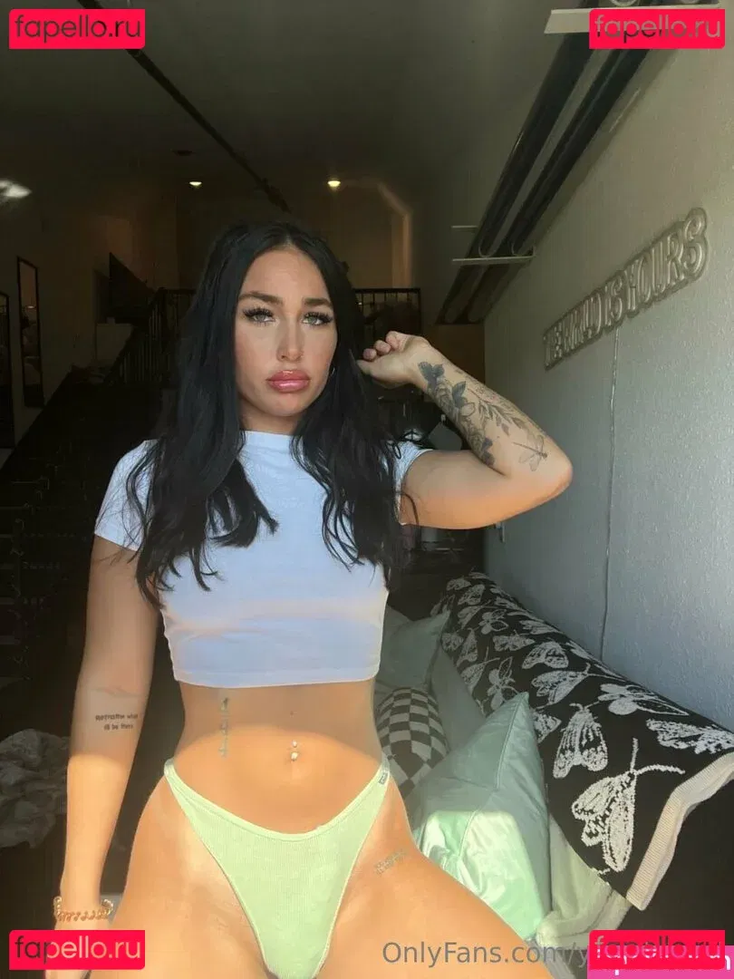 yumiiangel Onlyfans Photo Gallery 