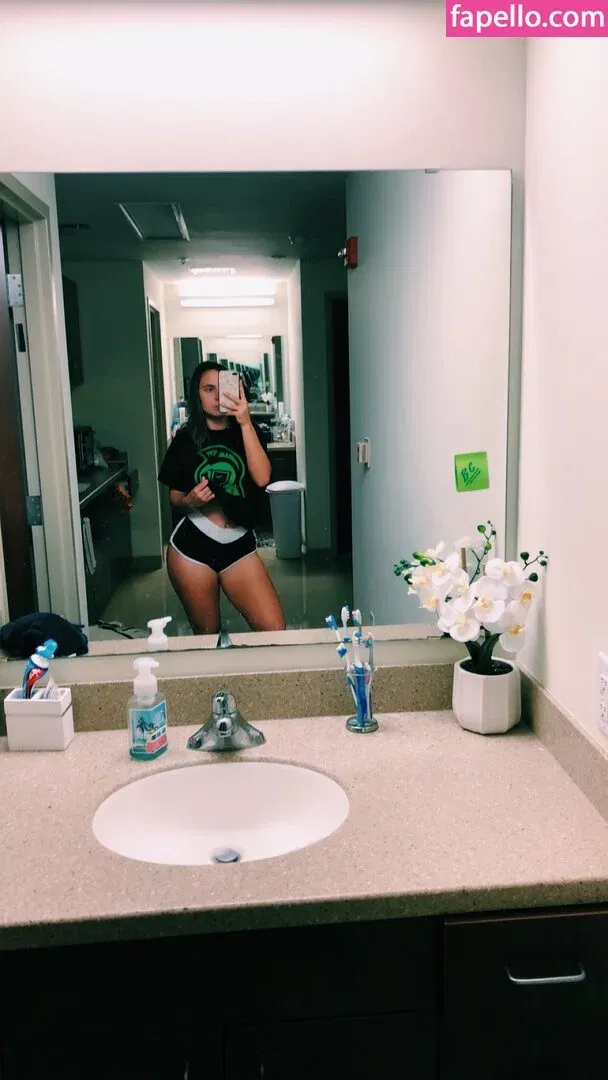 Lee1022 Onlyfans Photo Gallery 