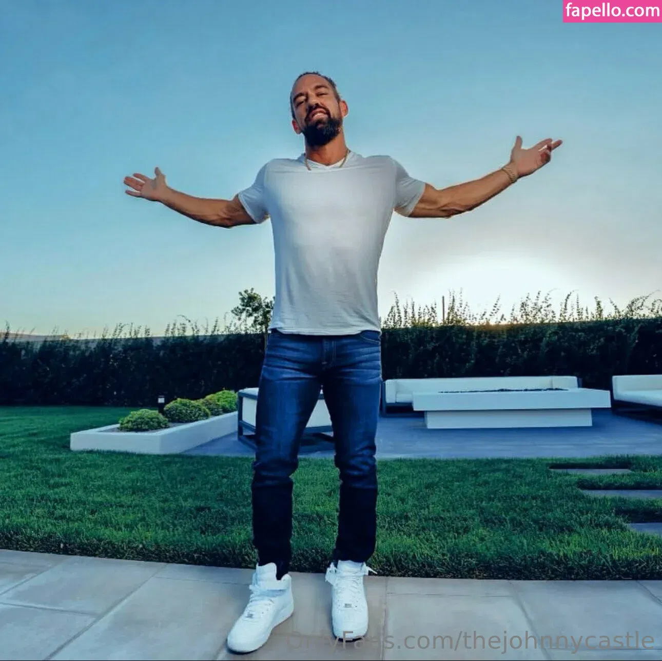 thejohnnycastle Onlyfans Photo Gallery 