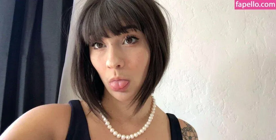 alicenocountry Onlyfans Photo Gallery 