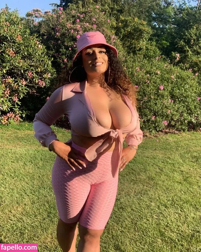 Real April Onlyfans Photo Gallery 