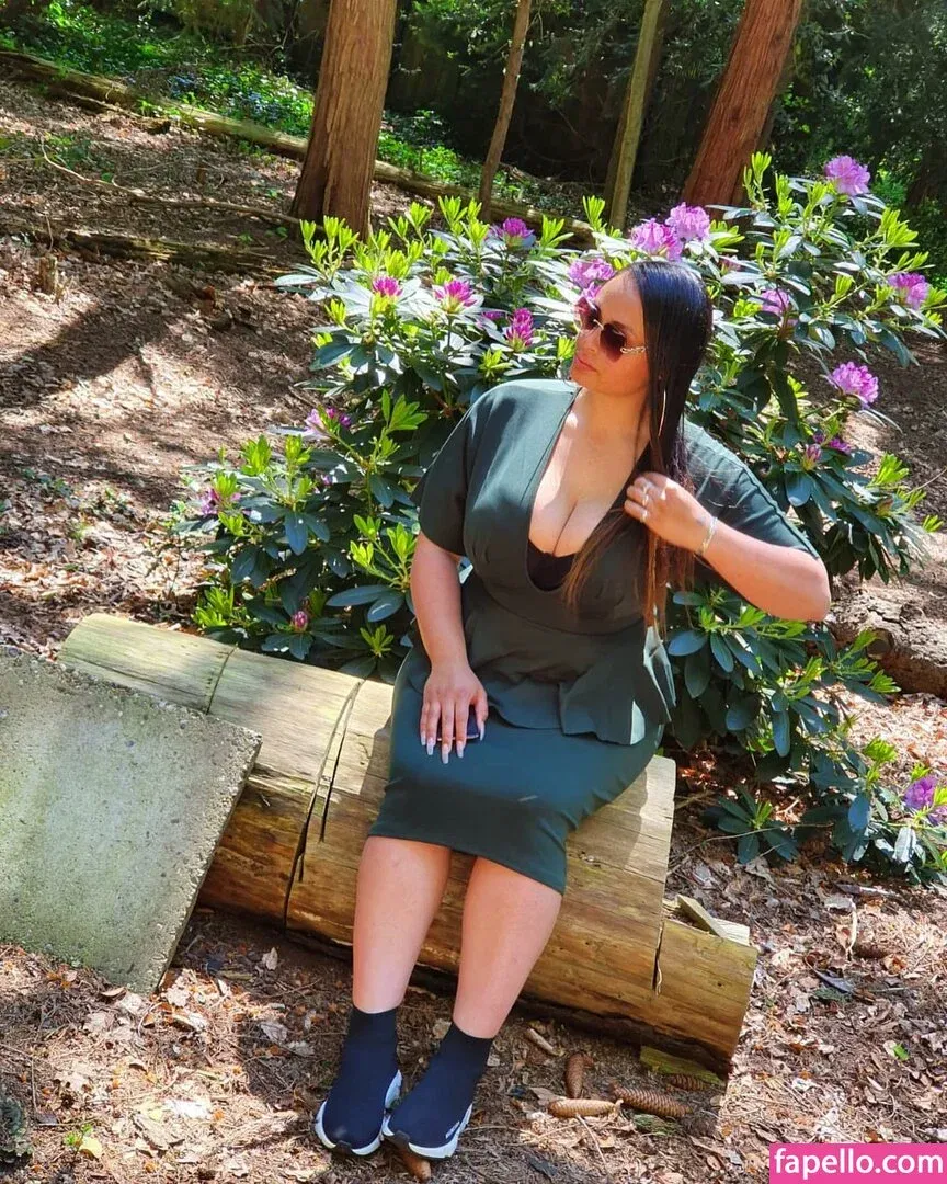 Real April Onlyfans Photo Gallery 