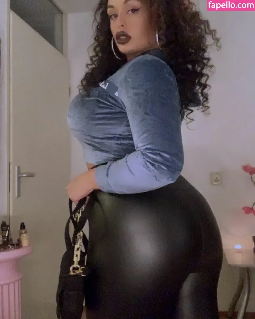 Real April Onlyfans Photo Gallery 