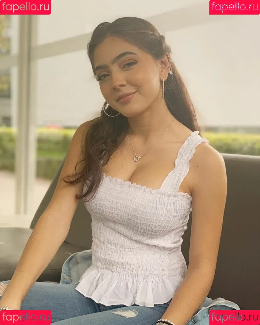 Sofia Silva Onlyfans Photo Gallery 