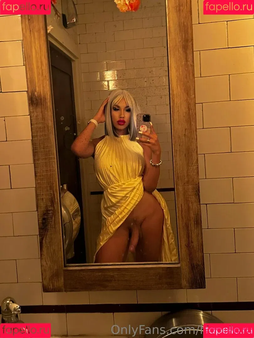 Giuli Turns Onlyfans Photo Gallery 