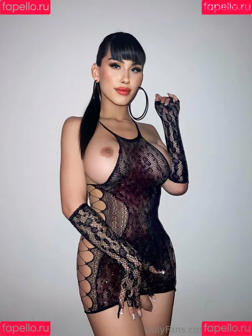 Giuli Turns Onlyfans Photo Gallery 