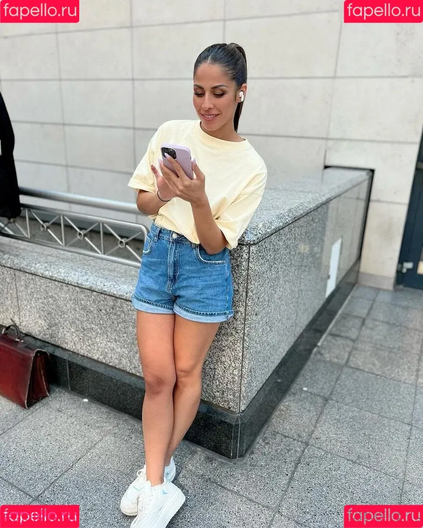 Negah Amiri Onlyfans Photo Gallery 