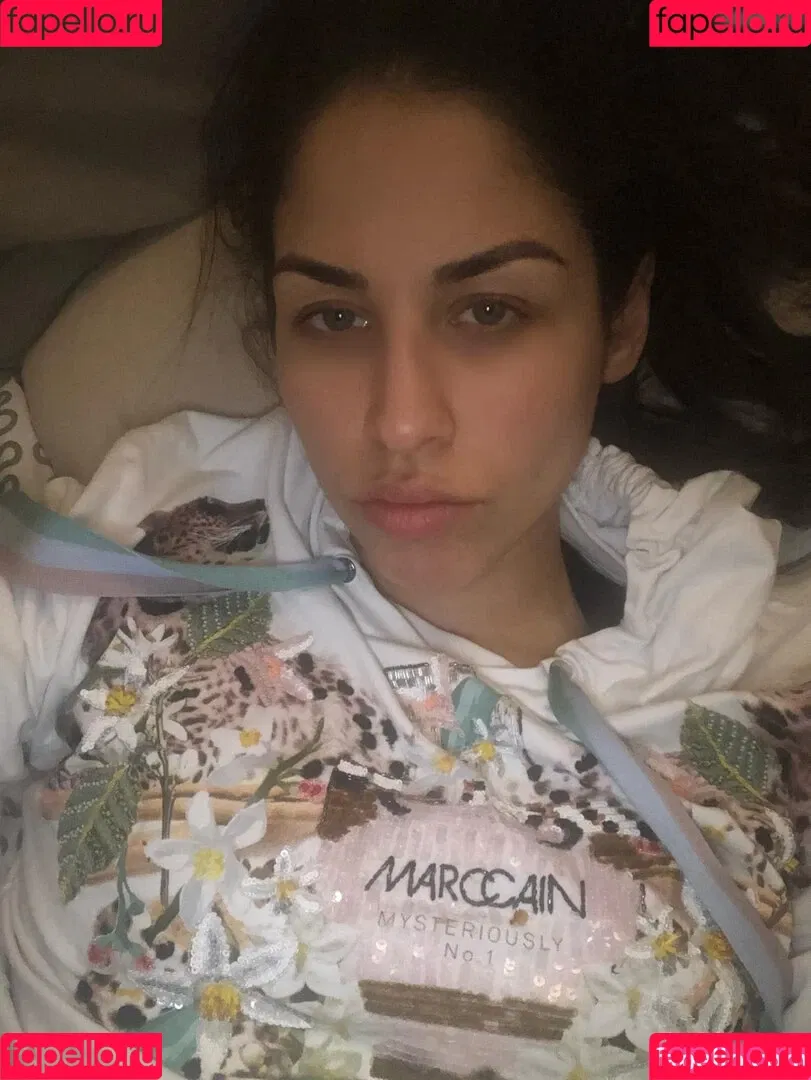 Negah Amiri Onlyfans Photo Gallery 