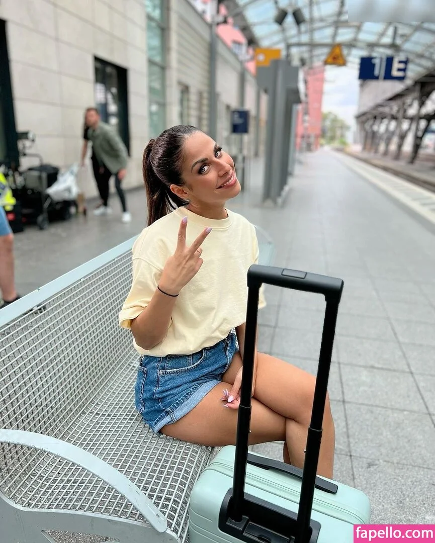 Negah Amiri Nude Onlyfans Photo 29