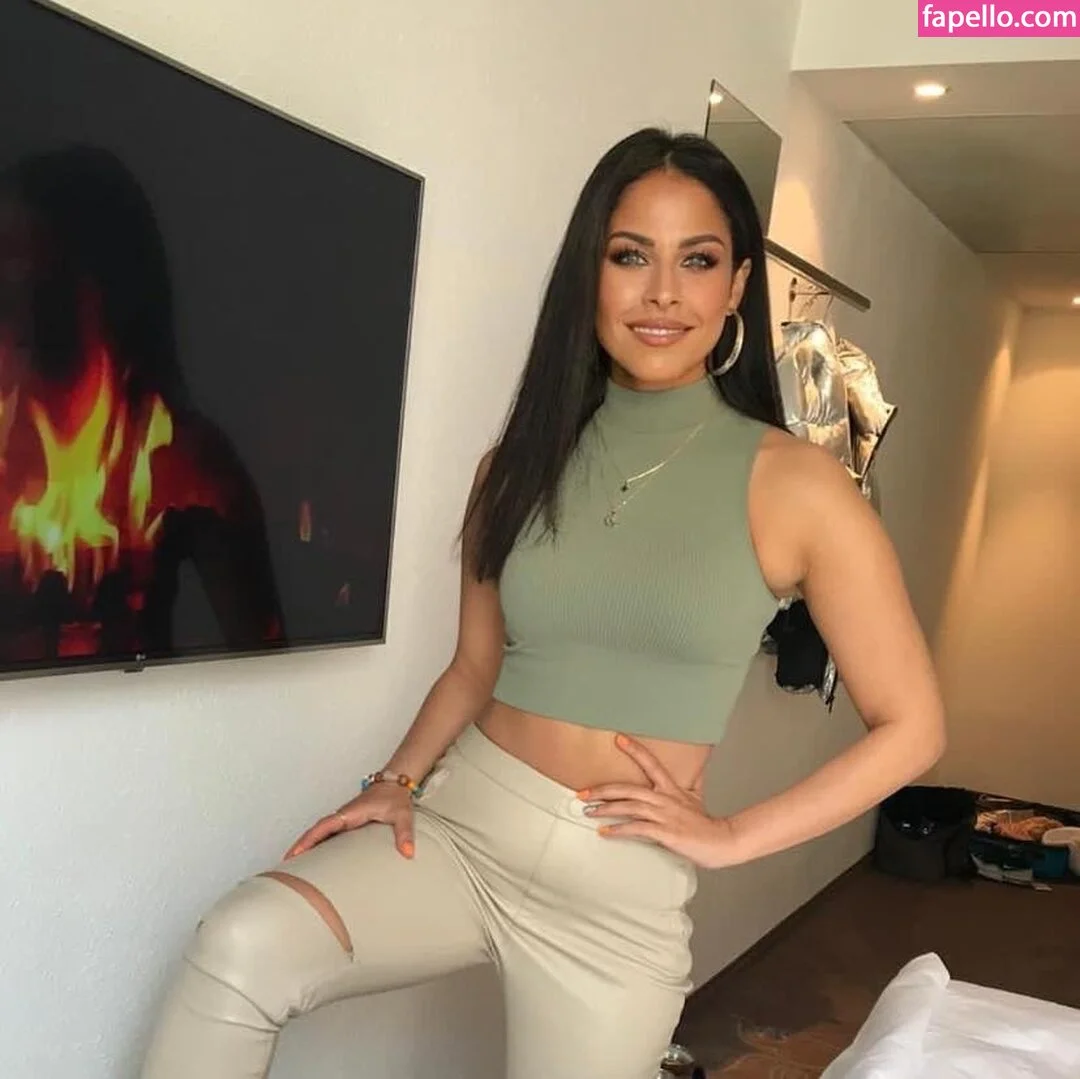 Negah Amiri Nude Onlyfans Photo 19