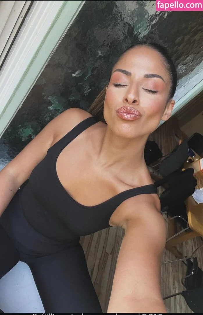 Negah Amiri Nude Onlyfans Photo 11