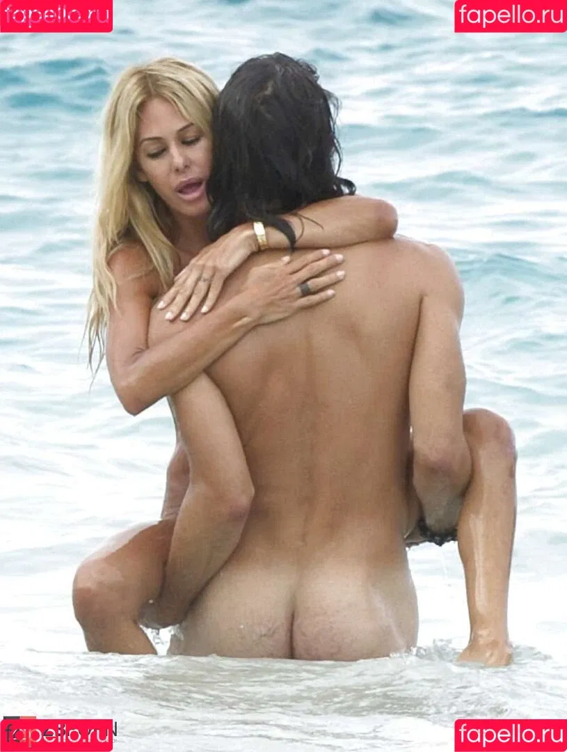 Shauna Sand Onlyfans Photo Gallery 