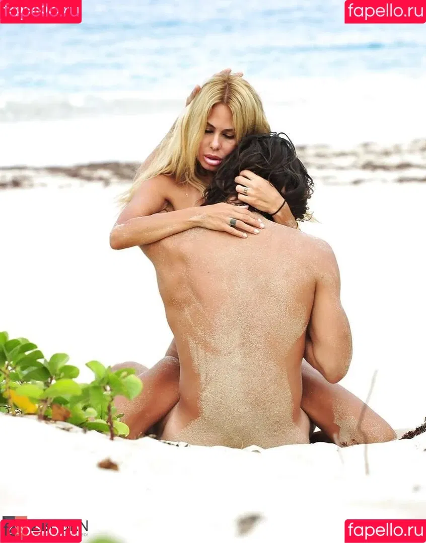 Shauna Sand Onlyfans Photo Gallery 
