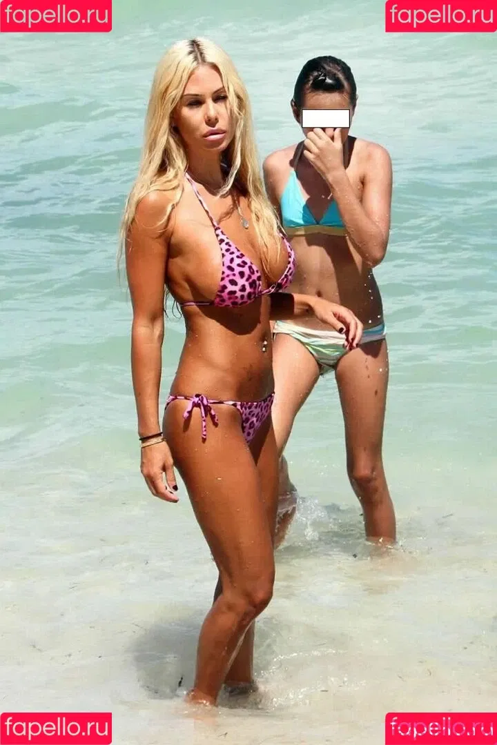 Shauna Sand Onlyfans Photo Gallery 