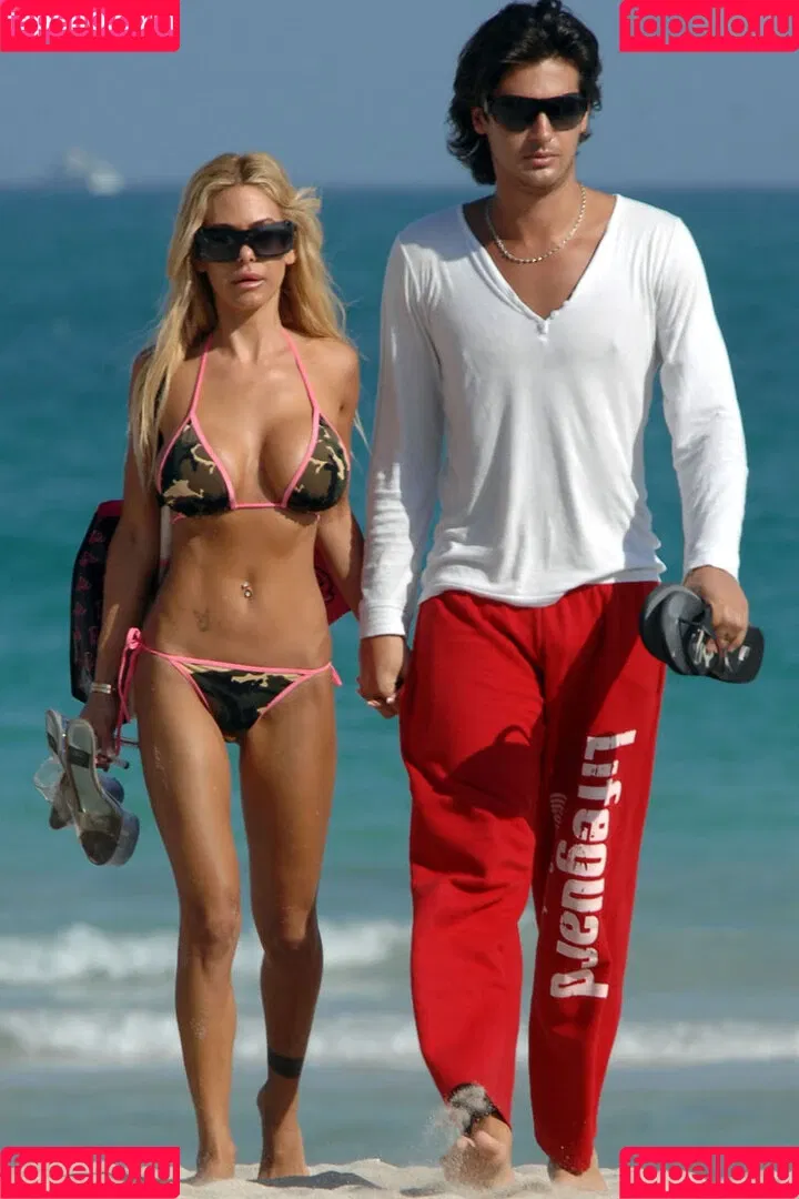Shauna Sand Onlyfans Photo Gallery 