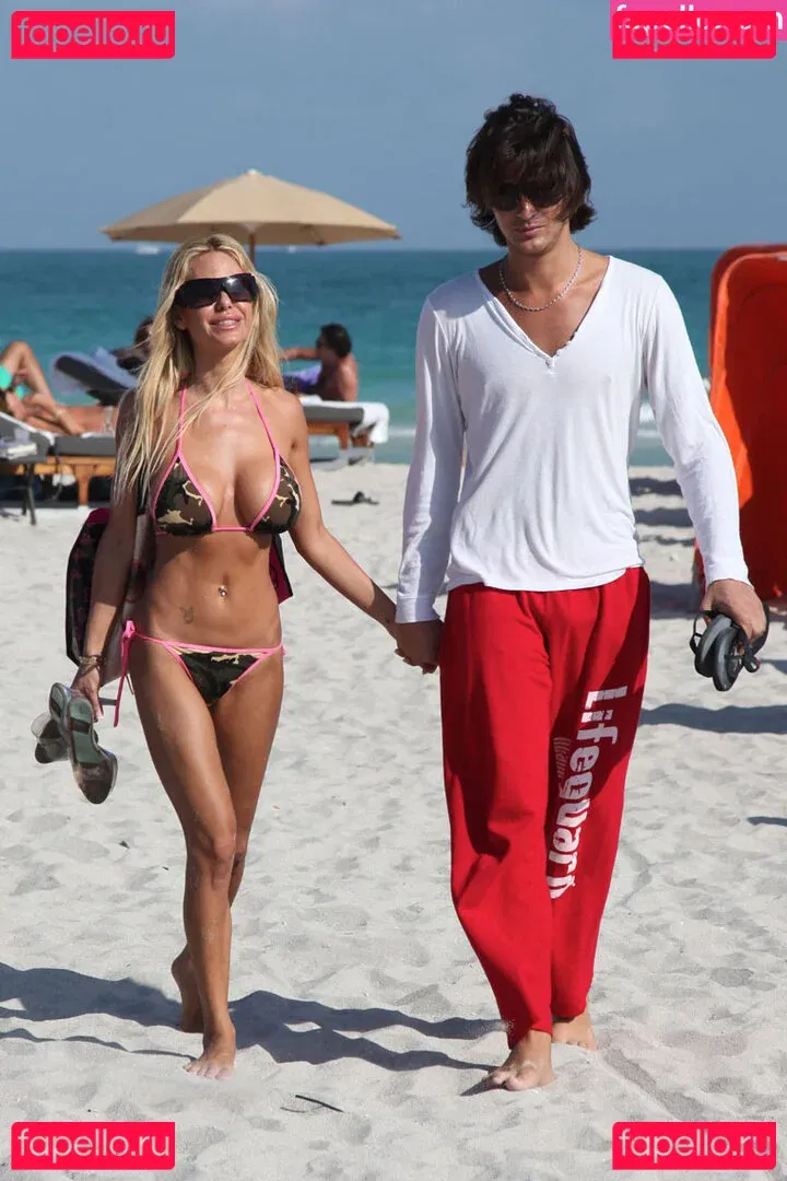 Shauna Sand Onlyfans Photo Gallery 